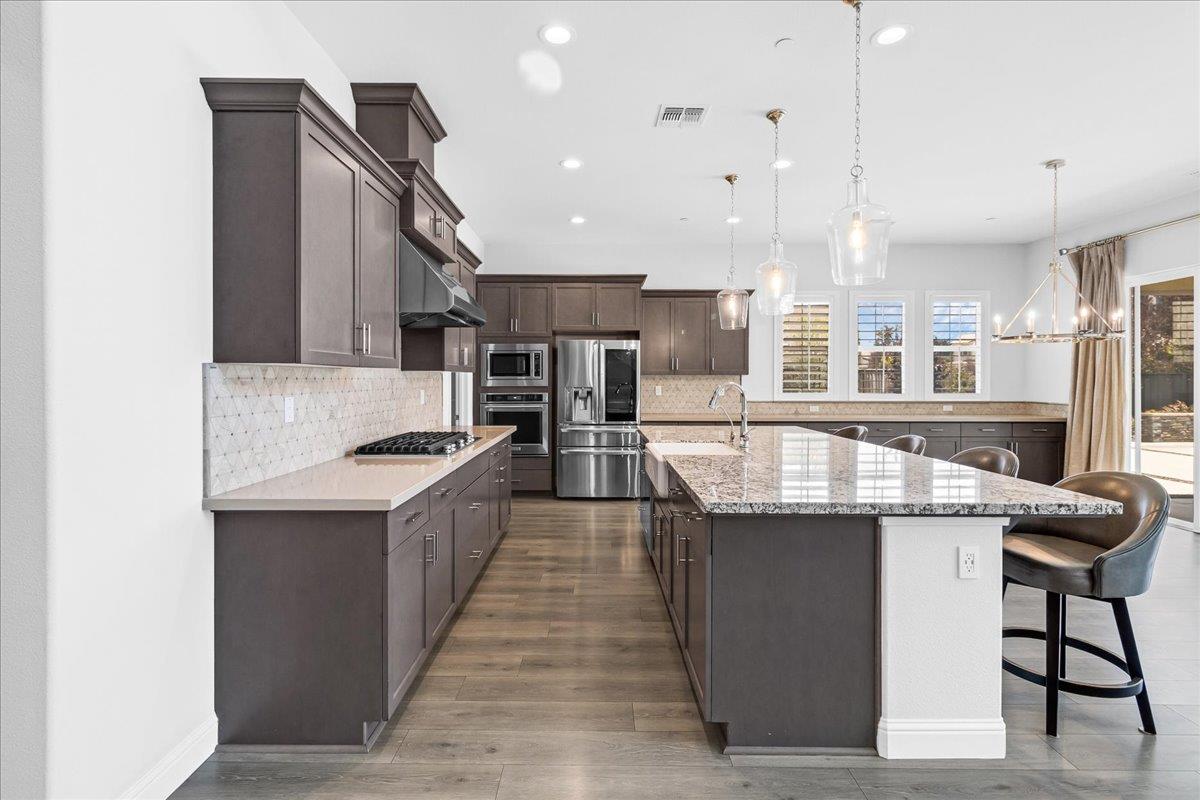 Detail Gallery Image 6 of 45 For 586 Braden Way, Marina,  CA 93933 - 4 Beds | 2/1 Baths