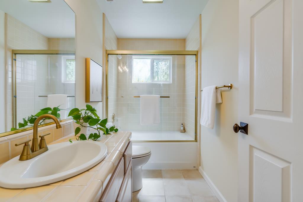 Detail Gallery Image 29 of 43 For 840 Seacliff Dr, Aptos,  CA 95003 - 3 Beds | 2/1 Baths