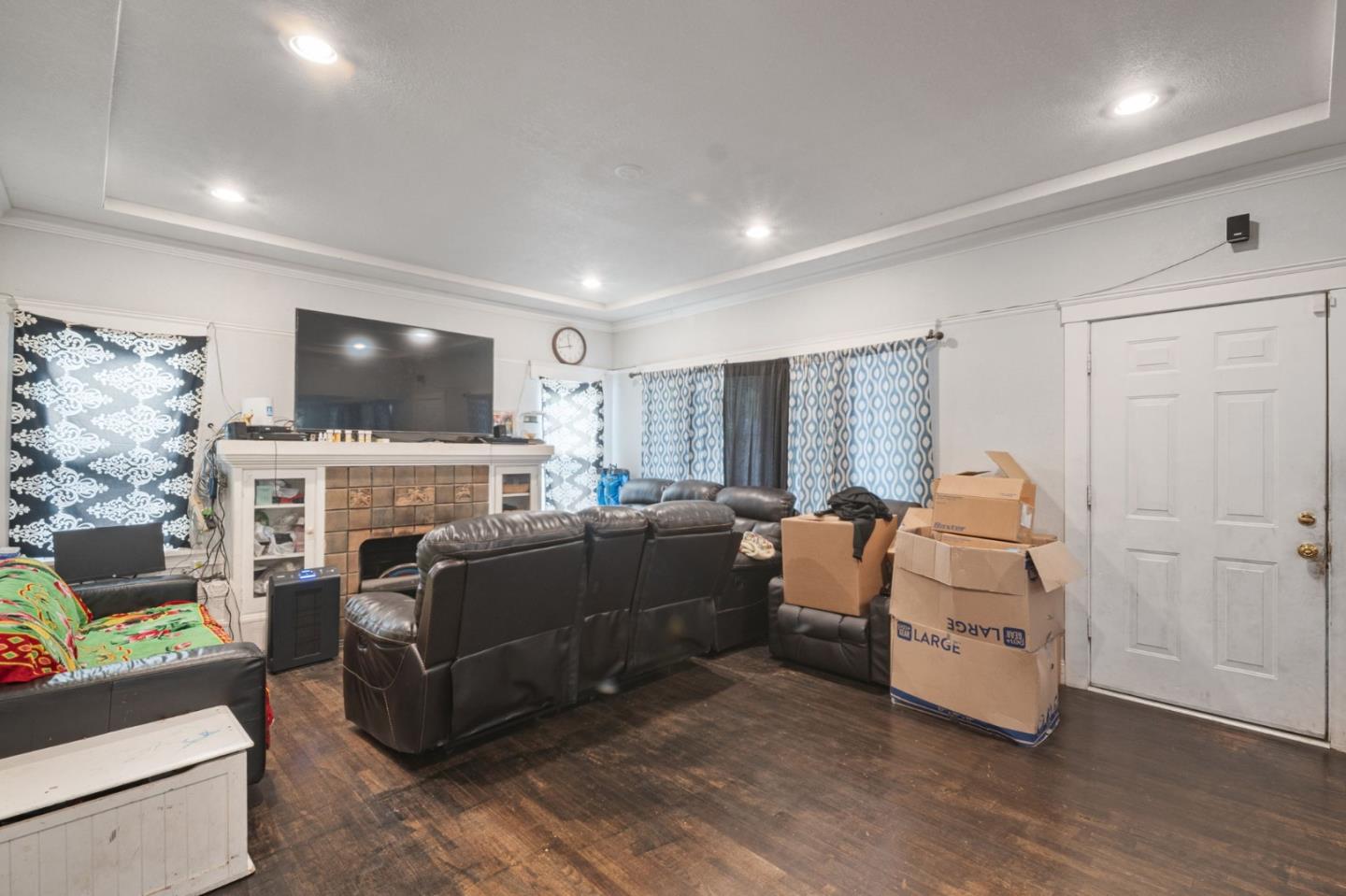 Detail Gallery Image 12 of 27 For 1476 87th Ave, Oakland,  CA 94621 - 3 Beds | 2 Baths