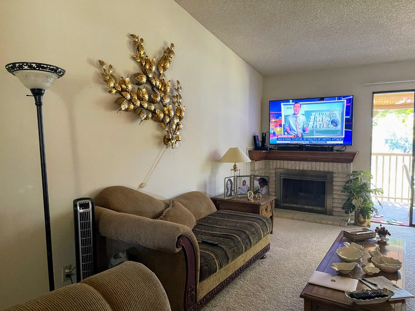 Detail Gallery Image 7 of 20 For 8354 Charbono Ct, San Jose,  CA 95135 - 2 Beds | 2 Baths
