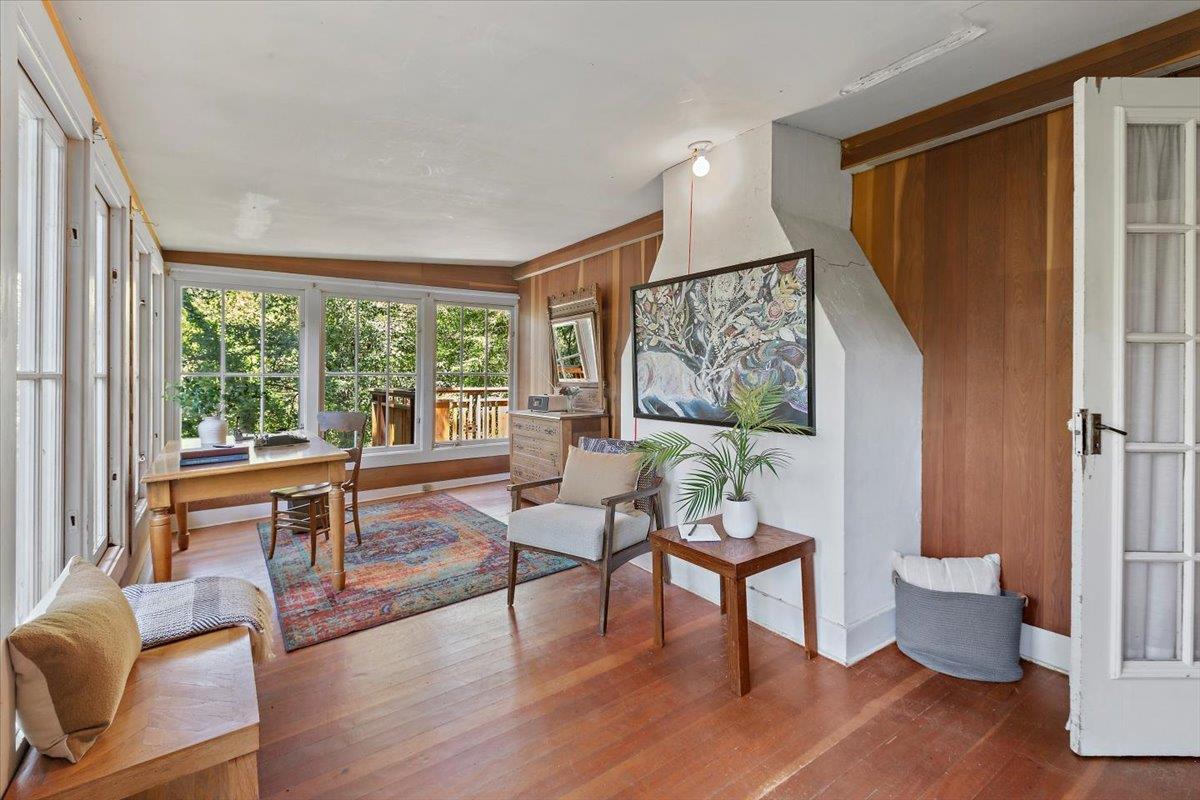 Detail Gallery Image 17 of 29 For 31 Skyline Dr, Woodside,  CA 94062 - 4 Beds | 2 Baths