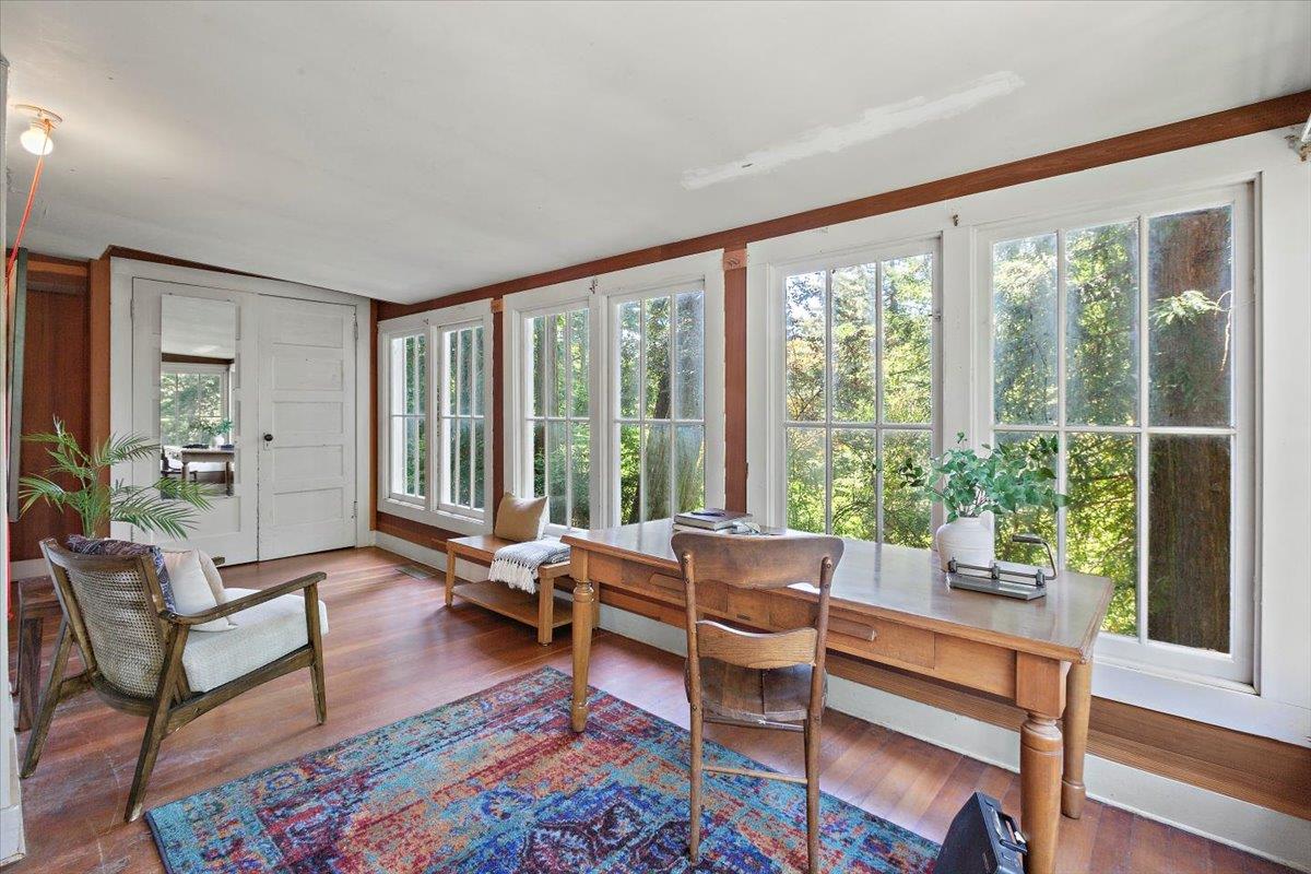 Detail Gallery Image 18 of 29 For 31 Skyline Dr, Woodside,  CA 94062 - 4 Beds | 2 Baths