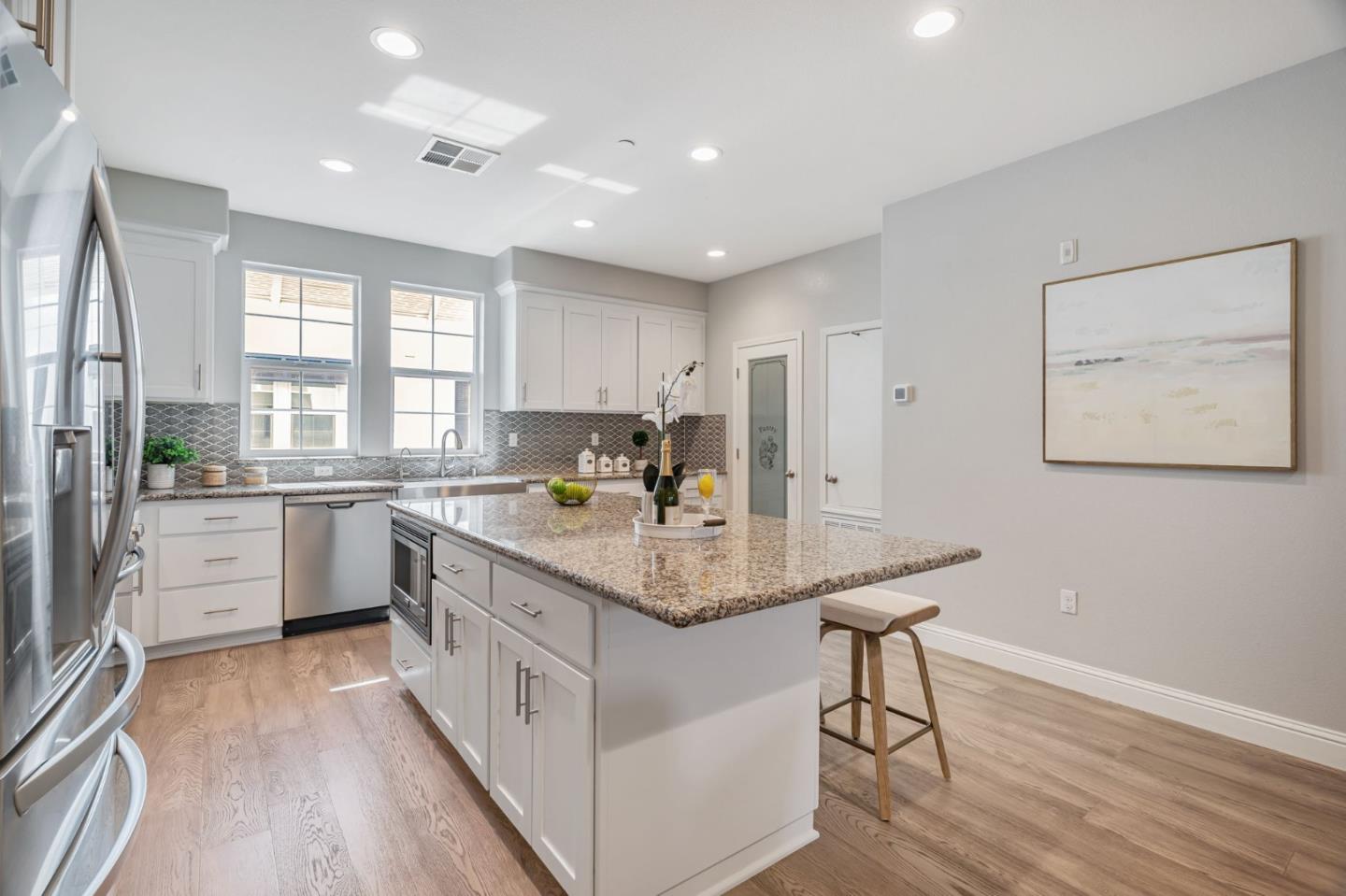 Detail Gallery Image 10 of 48 For 285 Wild Rose Way, Milpitas,  CA 95035 - 4 Beds | 3/1 Baths