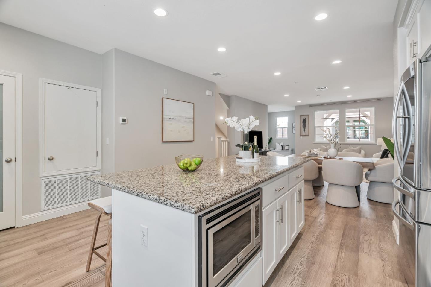 Detail Gallery Image 11 of 48 For 285 Wild Rose Way, Milpitas,  CA 95035 - 4 Beds | 3/1 Baths
