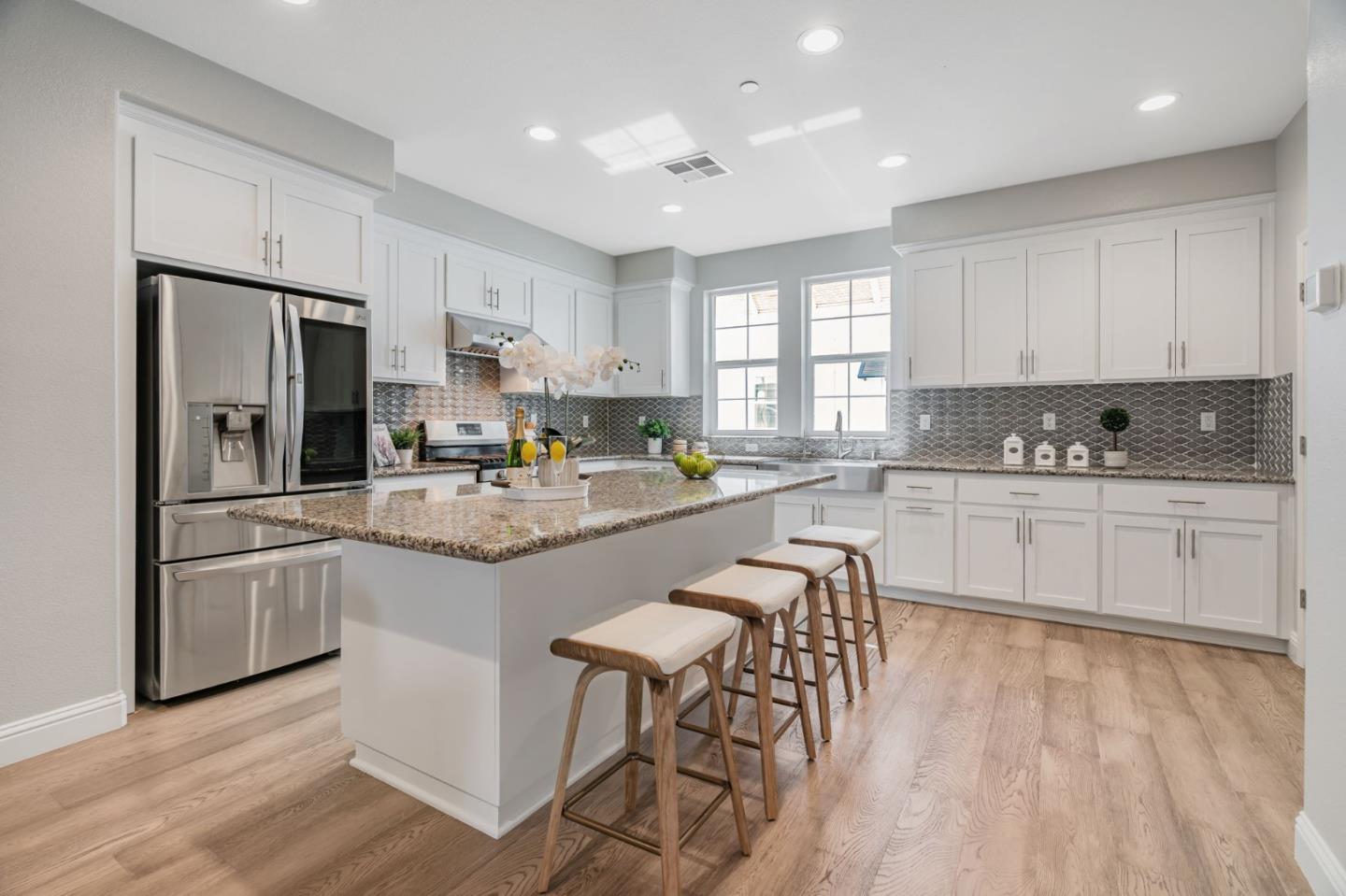 Detail Gallery Image 12 of 48 For 285 Wild Rose Way, Milpitas,  CA 95035 - 4 Beds | 3/1 Baths