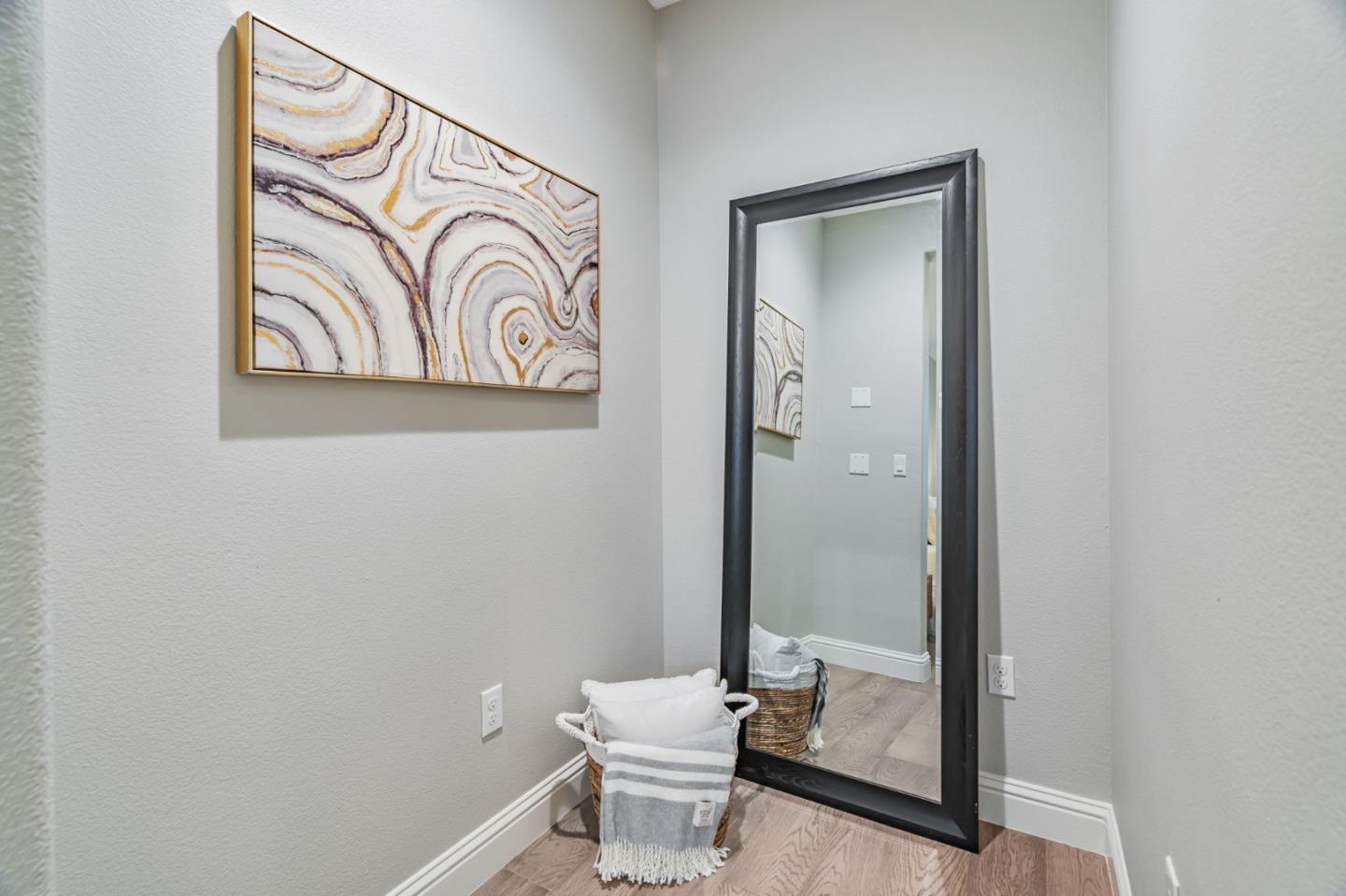 Detail Gallery Image 25 of 48 For 285 Wild Rose Way, Milpitas,  CA 95035 - 4 Beds | 3/1 Baths