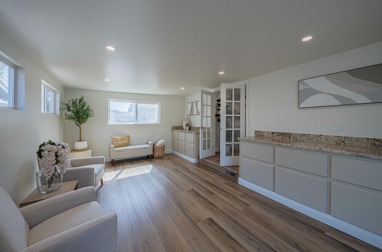 Detail Gallery Image 18 of 38 For 829 Los Palos Dr, Salinas,  CA 93901 - 3 Beds | 2 Baths
