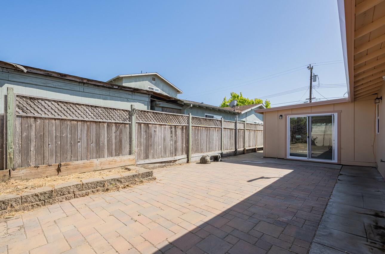 Detail Gallery Image 33 of 38 For 829 Los Palos Dr, Salinas,  CA 93901 - 3 Beds | 2 Baths