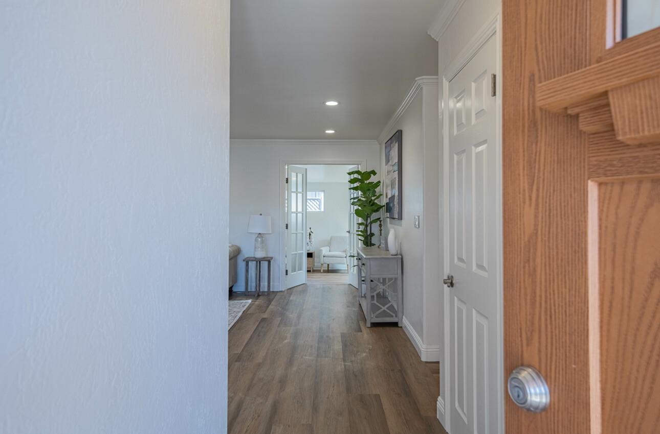 Detail Gallery Image 6 of 38 For 829 Los Palos Dr, Salinas,  CA 93901 - 3 Beds | 2 Baths