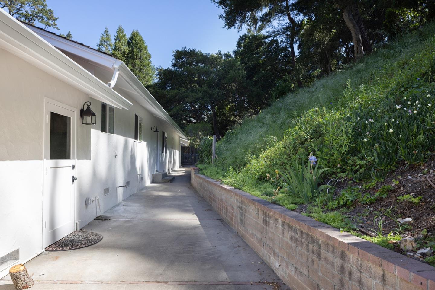 Detail Gallery Image 20 of 24 For 25603 Canada Dr, Carmel,  CA 93923 - 3 Beds | 2 Baths