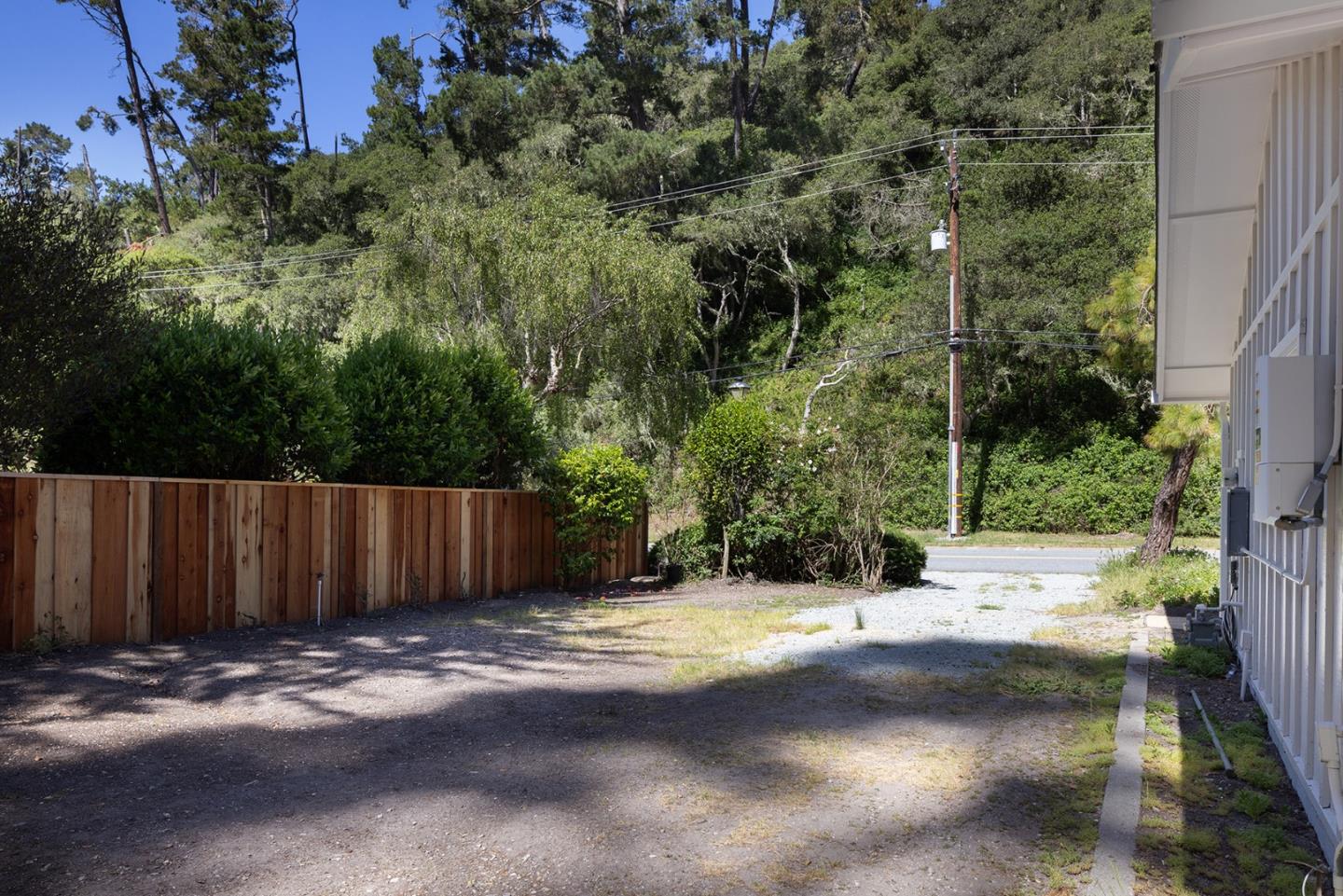 Detail Gallery Image 21 of 24 For 25603 Canada Dr, Carmel,  CA 93923 - 3 Beds | 2 Baths