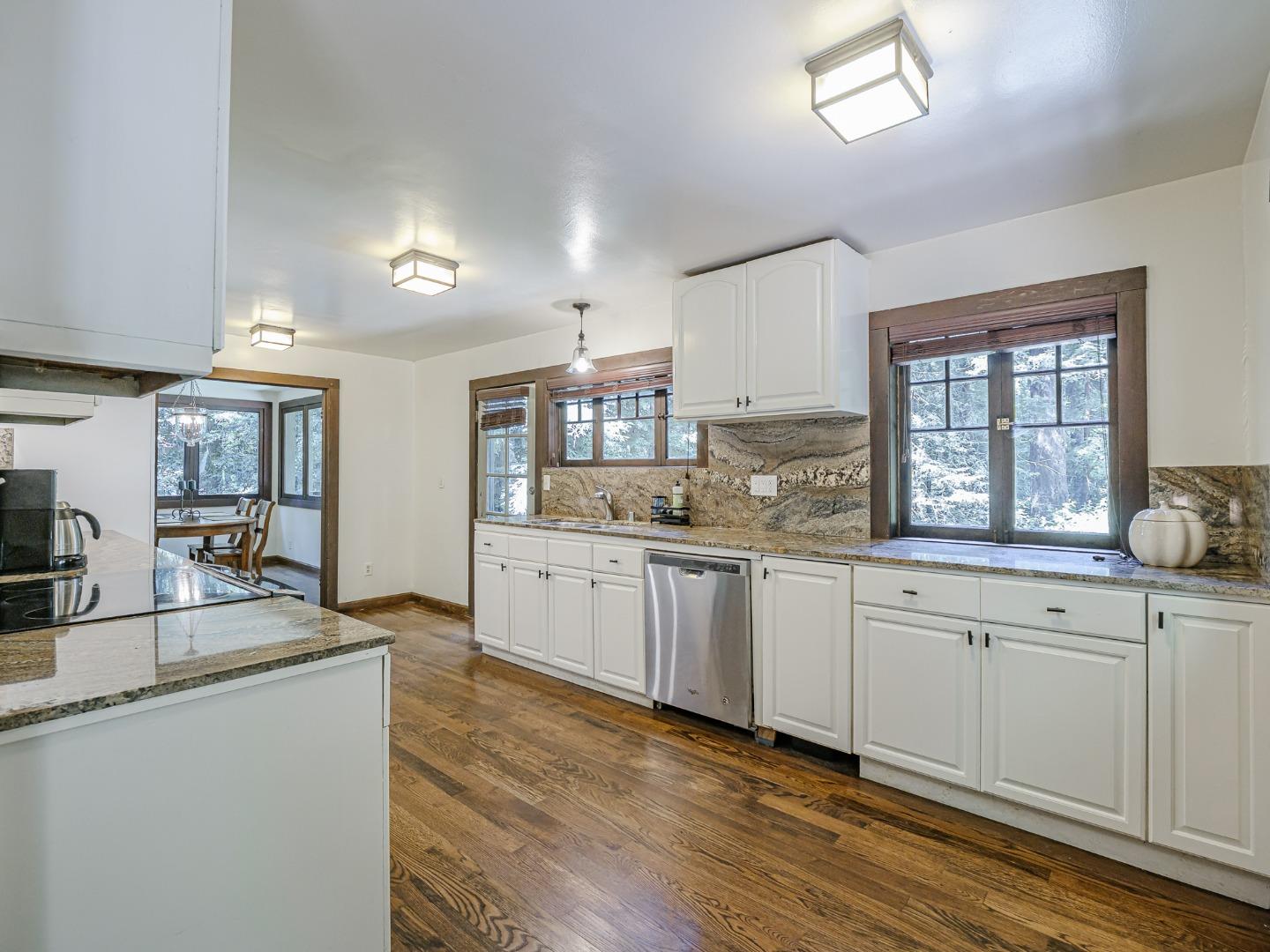 Detail Gallery Image 12 of 57 For 596 Willow Way, Felton,  CA 95018 - 4 Beds | 2 Baths