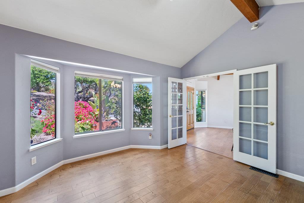 Detail Gallery Image 19 of 58 For 19250 Reavis Way, Salinas,  CA 93907 - 4 Beds | 3/1 Baths
