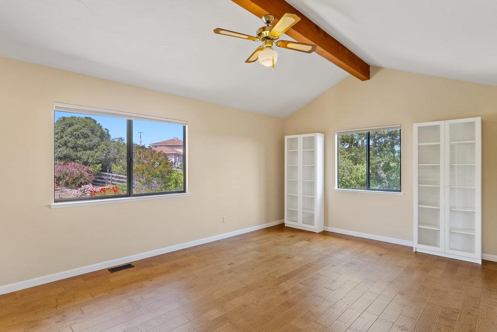 Detail Gallery Image 27 of 58 For 19250 Reavis Way, Salinas,  CA 93907 - 4 Beds | 3/1 Baths