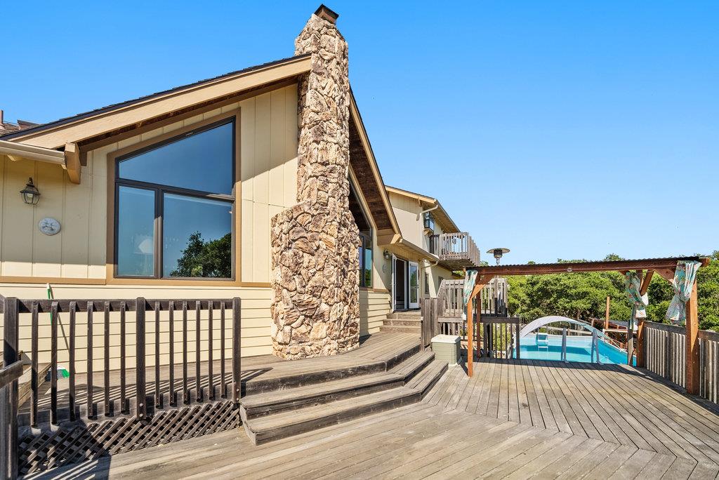 Detail Gallery Image 34 of 58 For 19250 Reavis Way, Salinas,  CA 93907 - 4 Beds | 3/1 Baths