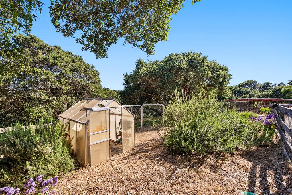 Detail Gallery Image 43 of 58 For 19250 Reavis Way, Salinas,  CA 93907 - 4 Beds | 3/1 Baths