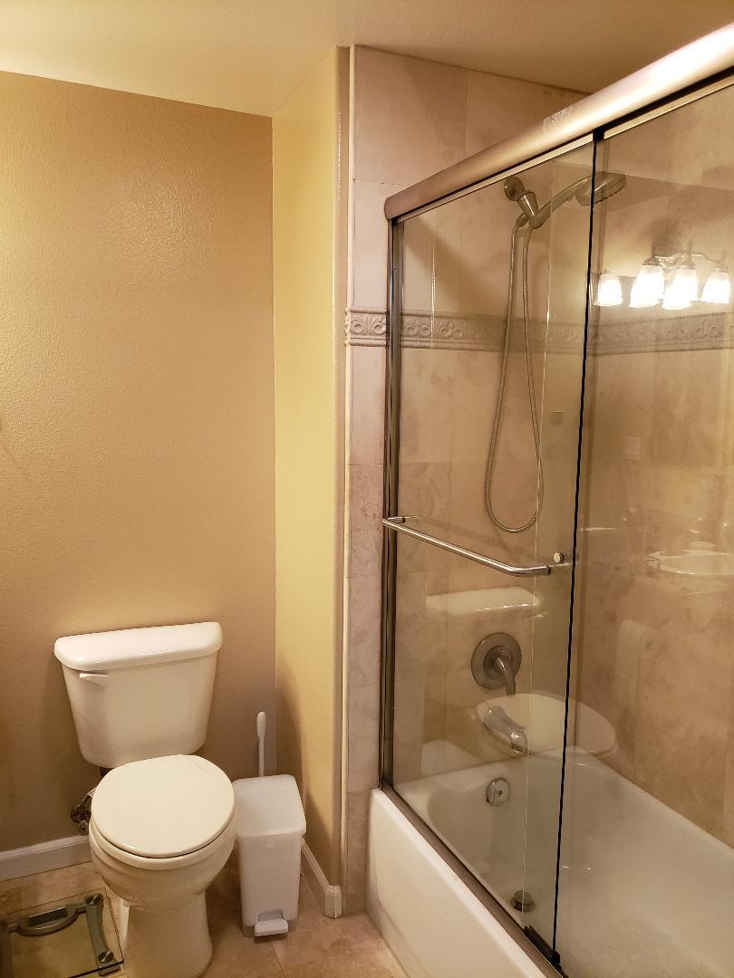 Detail Gallery Image 11 of 21 For 2330 University Ave #200,  East Palo Alto,  CA 94303 - 2 Beds | 2 Baths