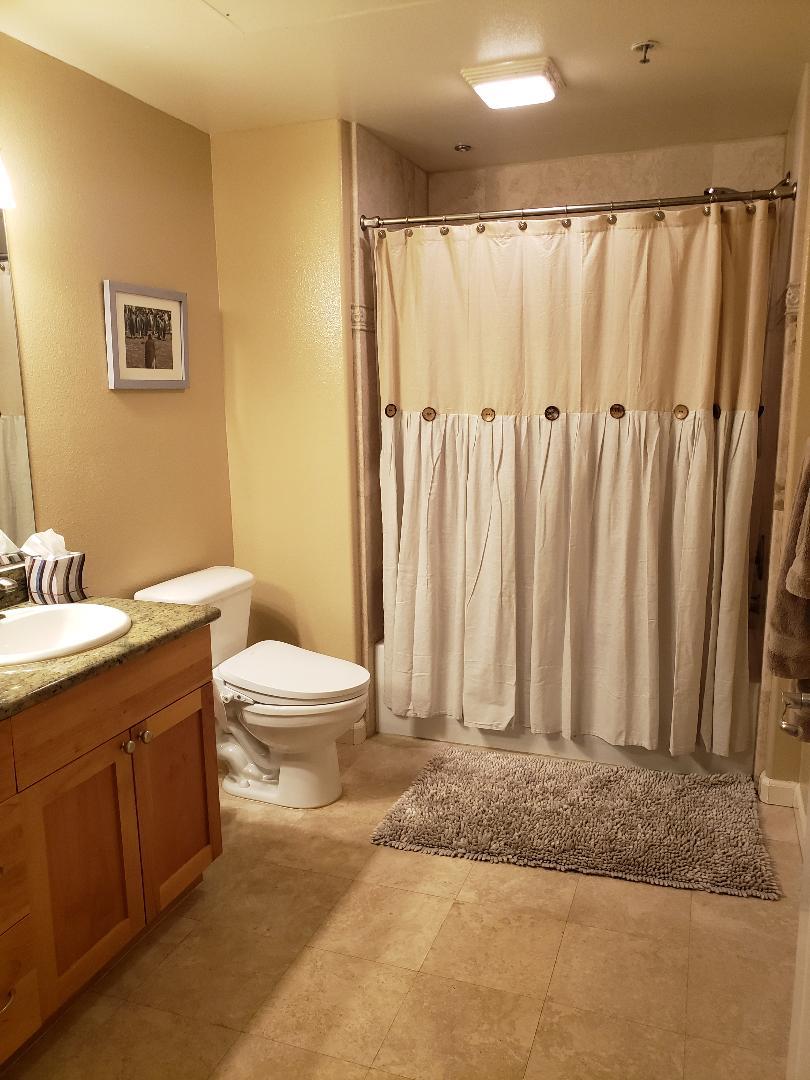 Detail Gallery Image 9 of 21 For 2330 University Ave #200,  East Palo Alto,  CA 94303 - 2 Beds | 2 Baths