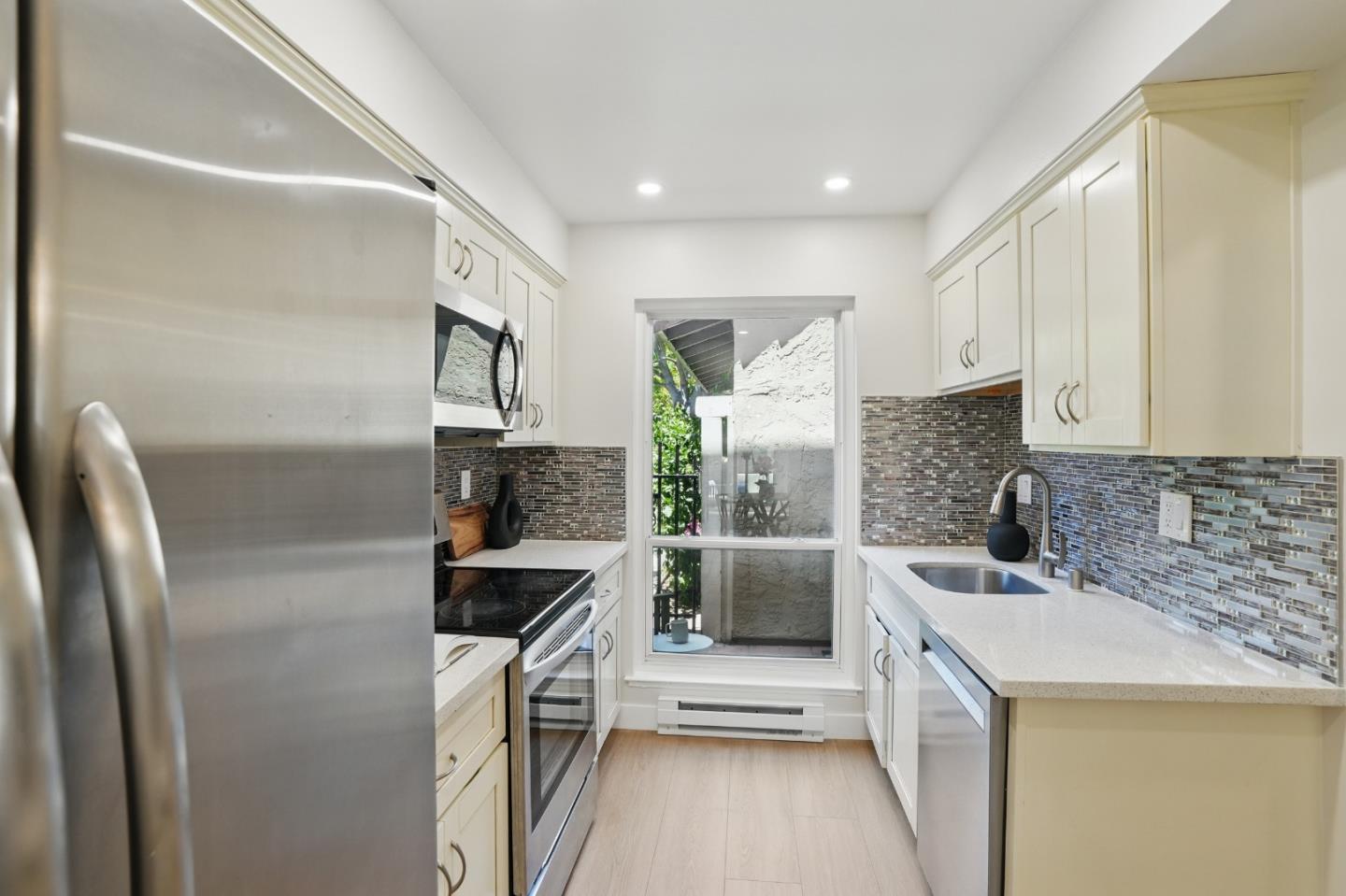 Detail Gallery Image 10 of 64 For 118 Salice Way, Campbell,  CA 95008 - 2 Beds | 1/1 Baths