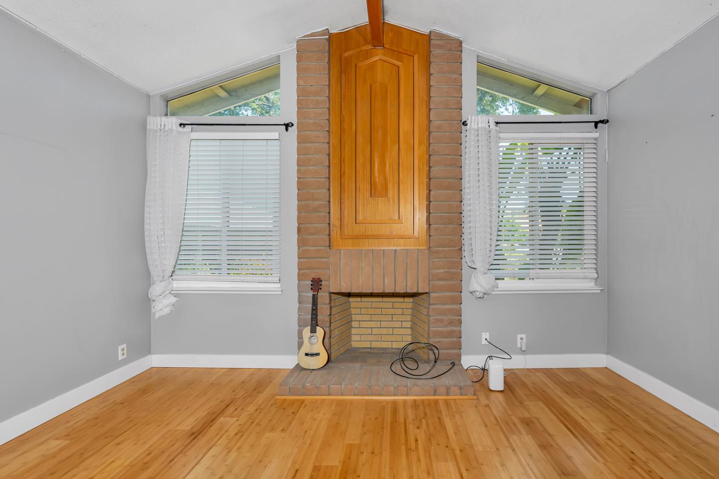 Detail Gallery Image 11 of 56 For 3890 Linton Ct, San Jose,  CA 95121 - 4 Beds | 2 Baths
