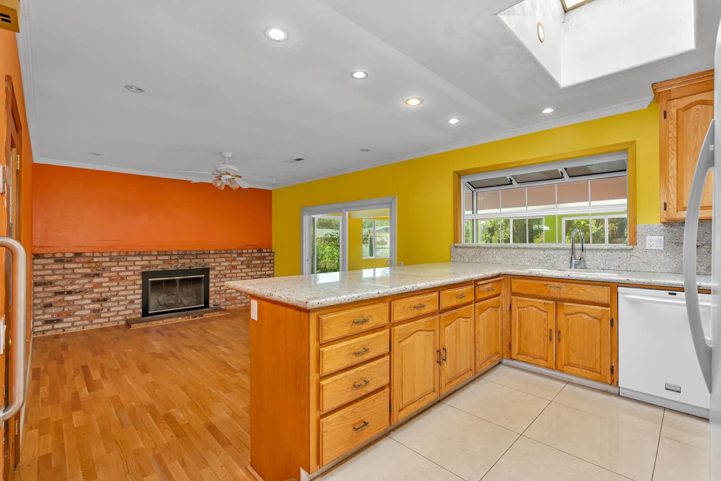 Detail Gallery Image 14 of 56 For 3890 Linton Ct, San Jose,  CA 95121 - 4 Beds | 2 Baths