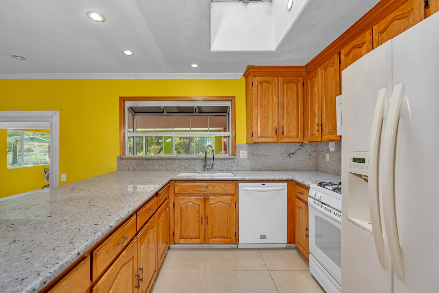 Detail Gallery Image 15 of 56 For 3890 Linton Ct, San Jose,  CA 95121 - 4 Beds | 2 Baths