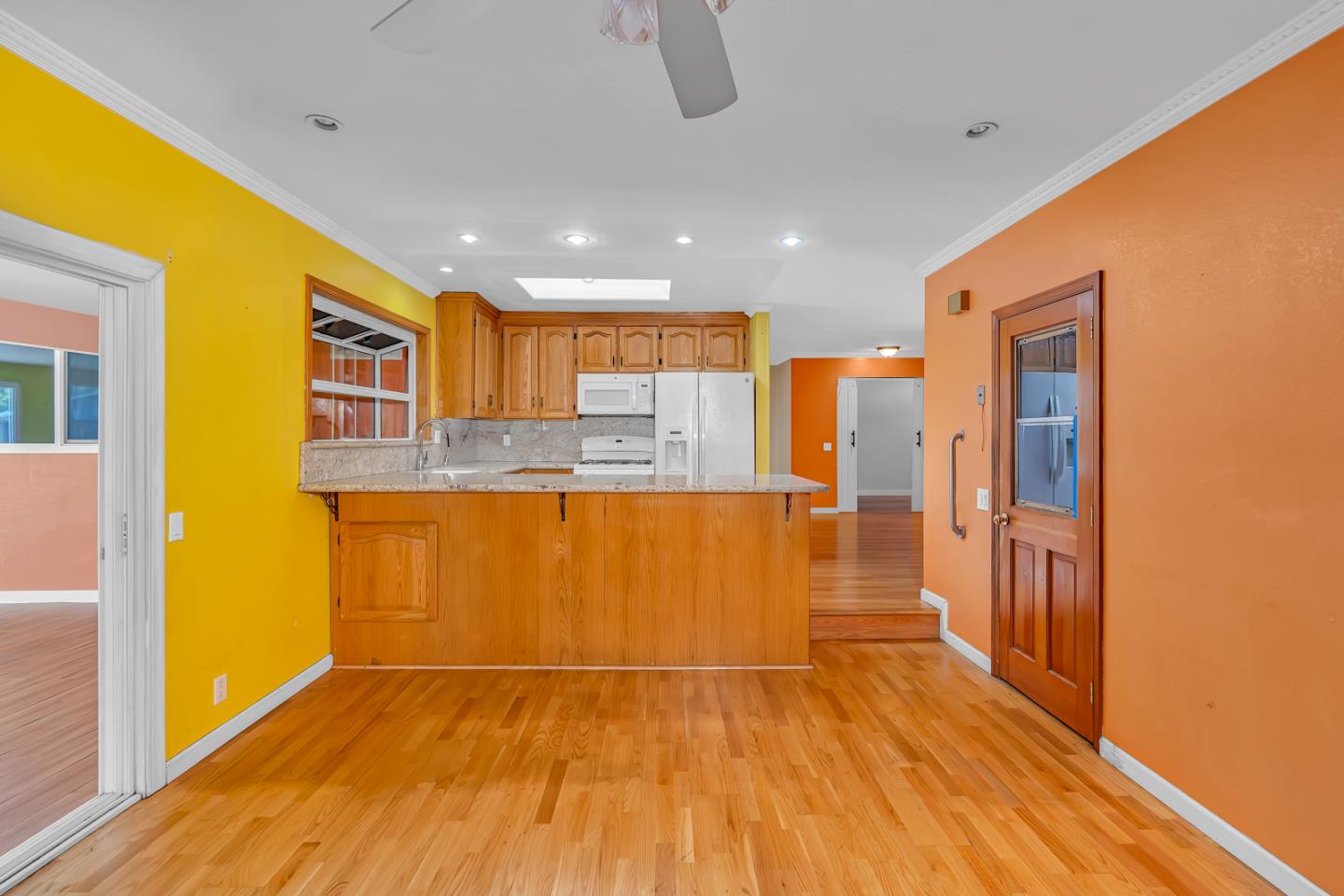 Detail Gallery Image 24 of 56 For 3890 Linton Ct, San Jose,  CA 95121 - 4 Beds | 2 Baths