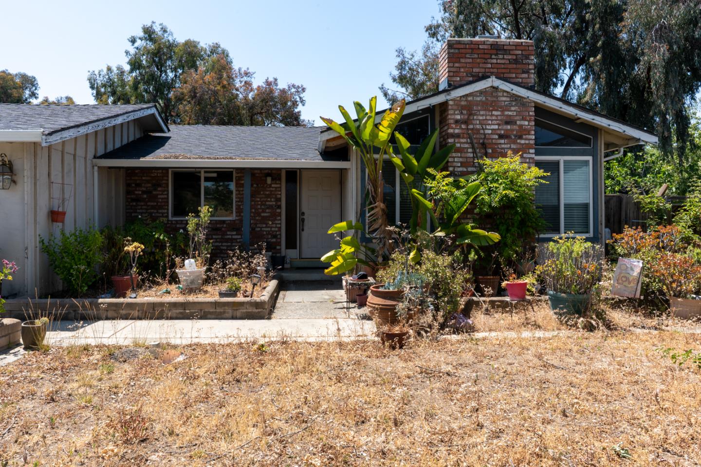 Detail Gallery Image 4 of 56 For 3890 Linton Ct, San Jose,  CA 95121 - 4 Beds | 2 Baths