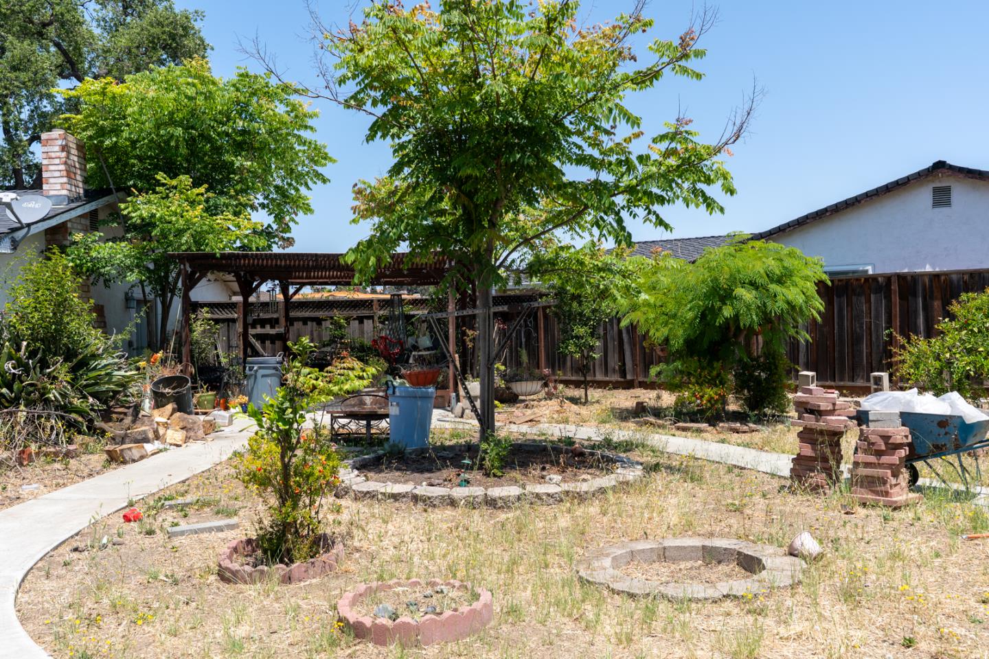 Detail Gallery Image 42 of 56 For 3890 Linton Ct, San Jose,  CA 95121 - 4 Beds | 2 Baths