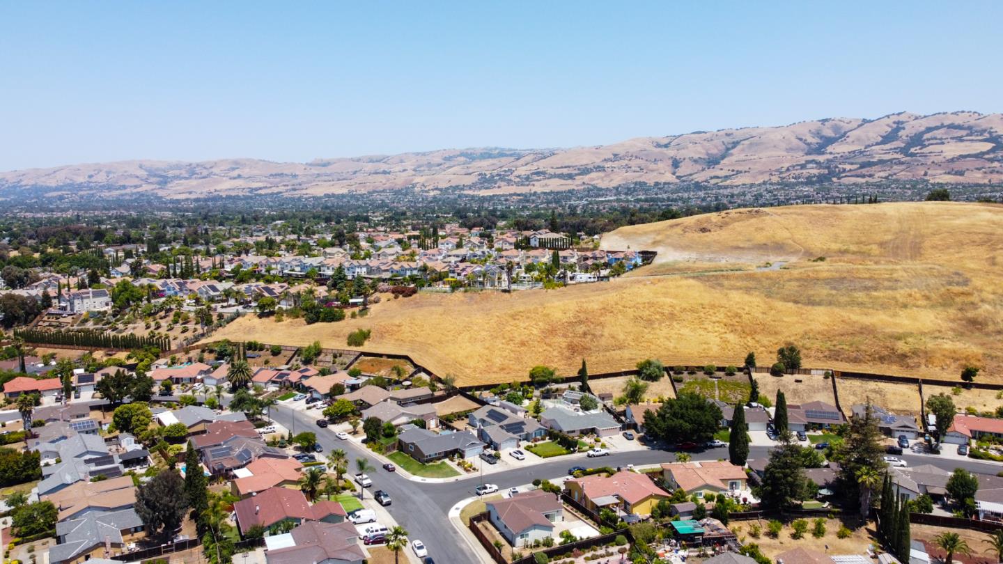 Detail Gallery Image 53 of 56 For 3890 Linton Ct, San Jose,  CA 95121 - 4 Beds | 2 Baths