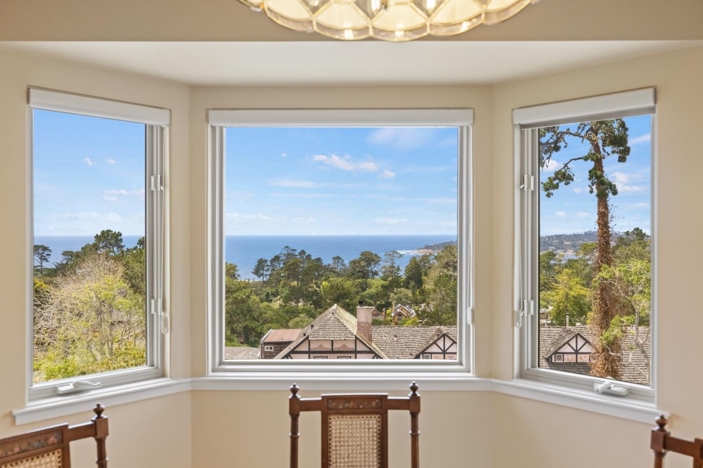 Detail Gallery Image 11 of 23 For 0 Mission 4 Nw of 4th St #6,  Carmel,  CA 93921 - 3 Beds | 2 Baths