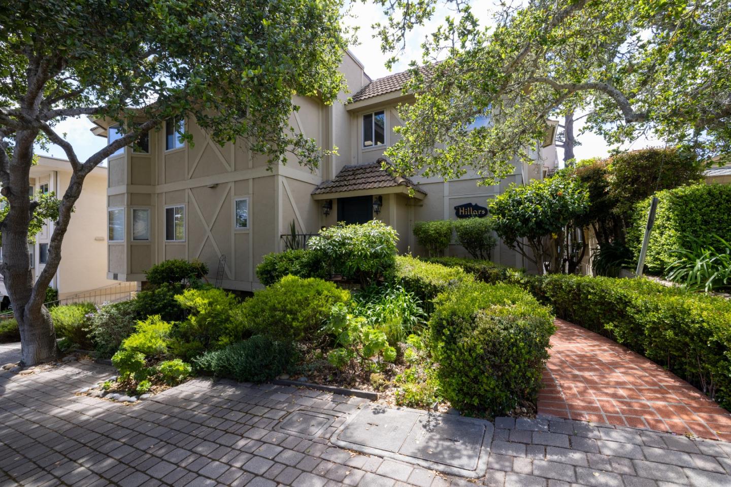 Detail Gallery Image 3 of 23 For 0 Mission 4 Nw of 4th St #6,  Carmel,  CA 93921 - 3 Beds | 2 Baths