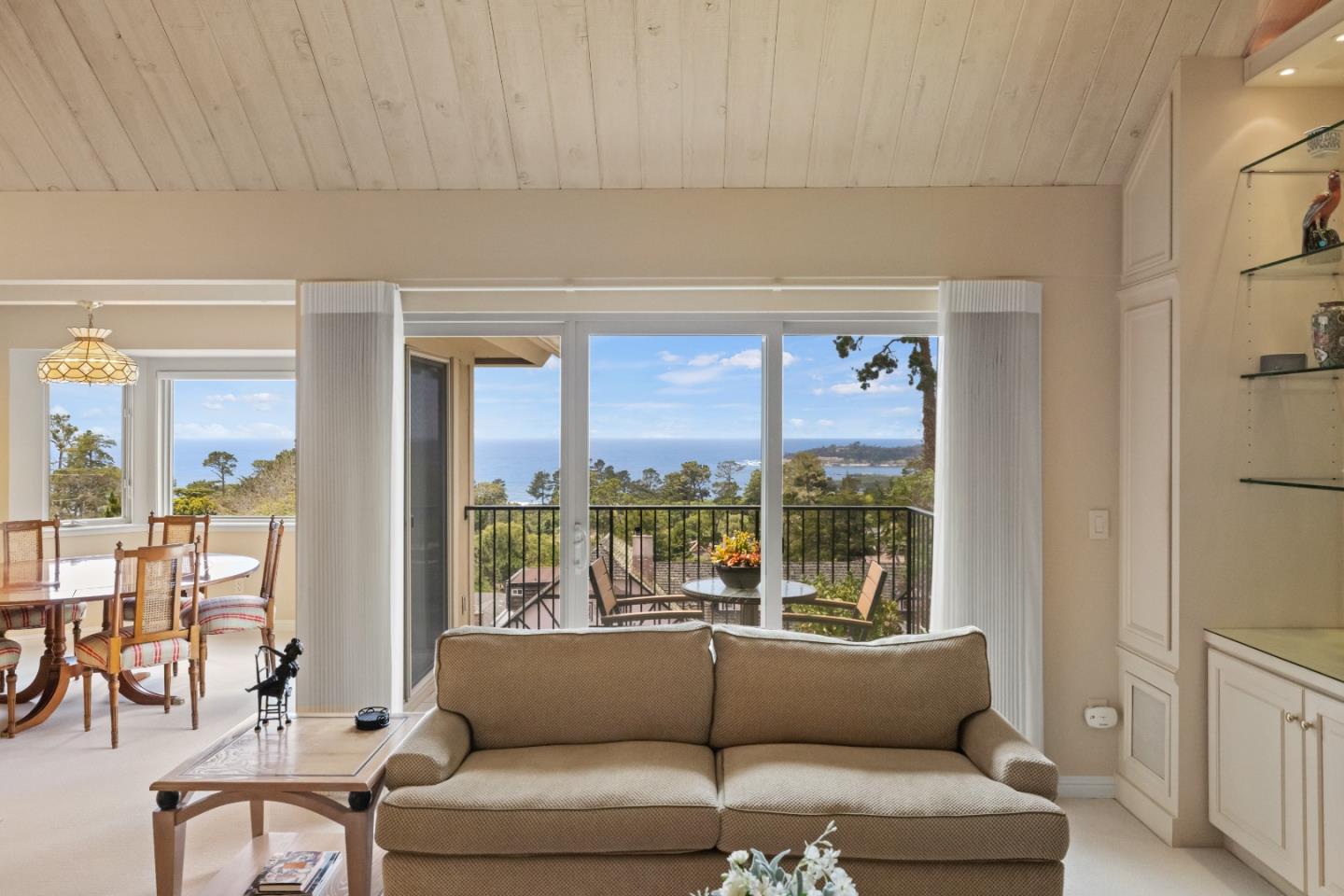 Detail Gallery Image 8 of 23 For 0 Mission 4 Nw of 4th St #6,  Carmel,  CA 93921 - 3 Beds | 2 Baths