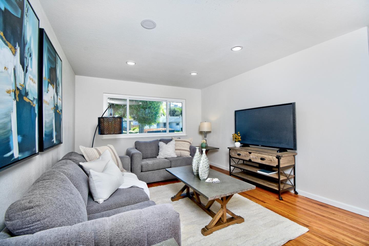 Detail Gallery Image 5 of 27 For 1431 Sierra Creek Way, San Jose,  CA 95132 - 4 Beds | 2 Baths