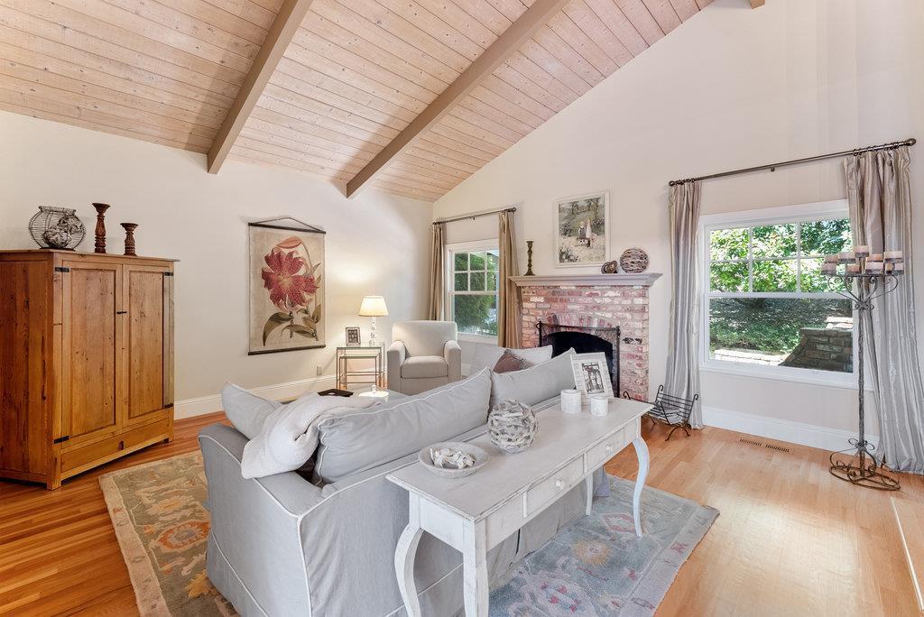 Detail Gallery Image 18 of 54 For 455 Calle Del Sol, Aptos,  CA 95003 - 4 Beds | 3/2 Baths