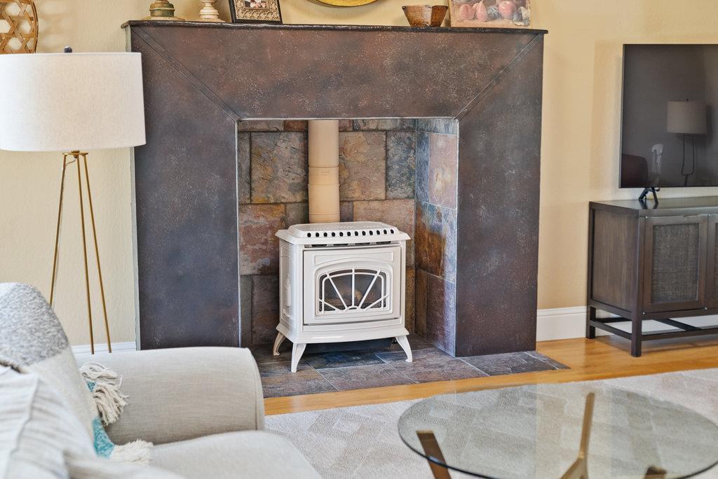 Detail Gallery Image 19 of 54 For 455 Calle Del Sol, Aptos,  CA 95003 - 4 Beds | 3/2 Baths