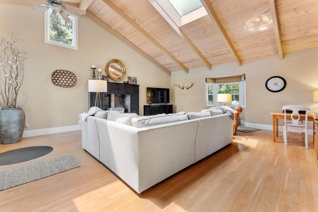 Detail Gallery Image 20 of 54 For 455 Calle Del Sol, Aptos,  CA 95003 - 4 Beds | 3/2 Baths