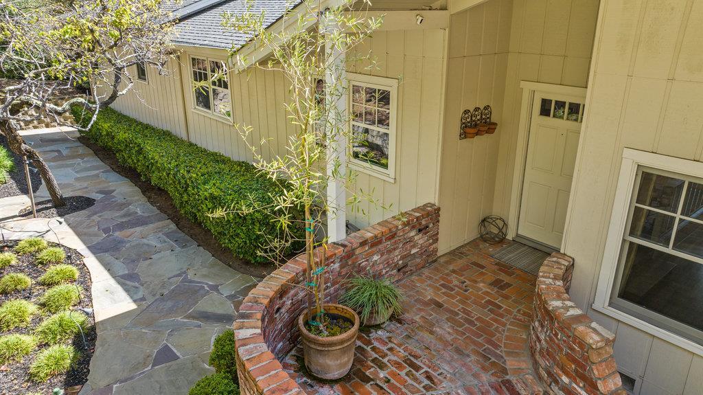 Detail Gallery Image 3 of 54 For 455 Calle Del Sol, Aptos,  CA 95003 - 4 Beds | 3/2 Baths