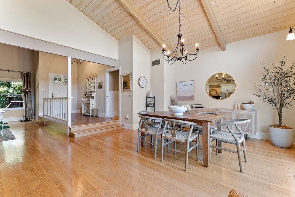 Detail Gallery Image 9 of 54 For 455 Calle Del Sol, Aptos,  CA 95003 - 4 Beds | 3/2 Baths