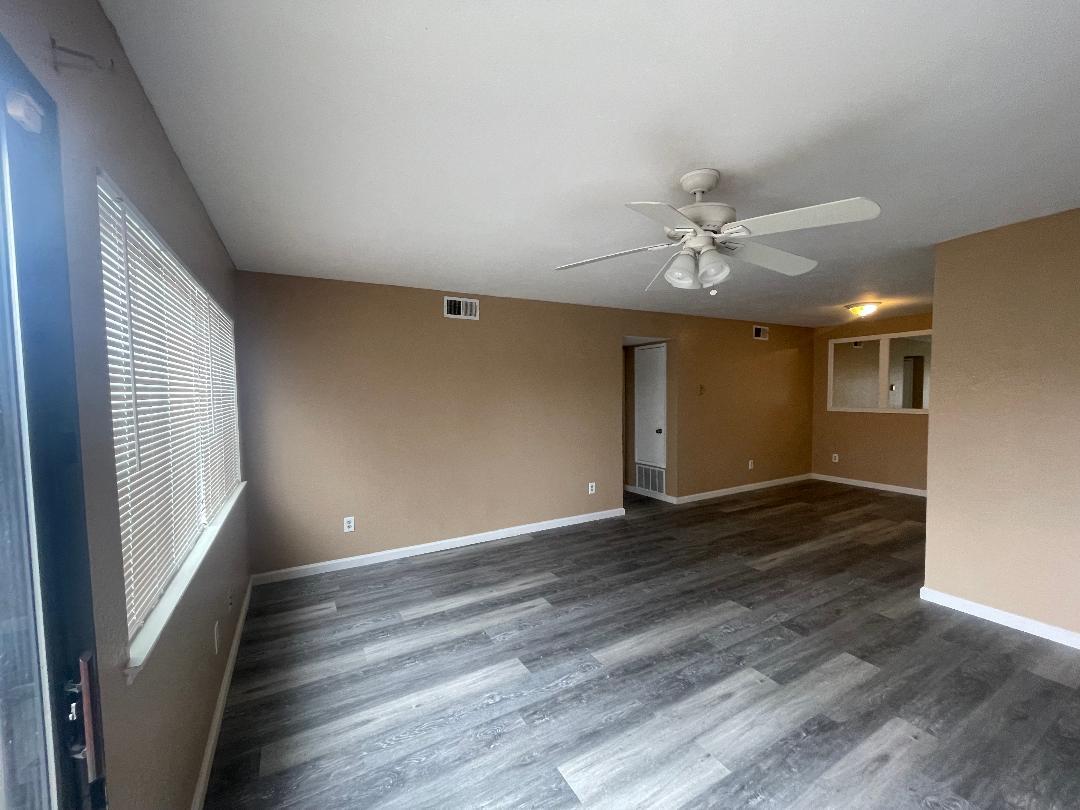 Detail Gallery Image 7 of 14 For 1021 Polk St #29,  Salinas,  CA 93906 - 2 Beds | 1 Baths