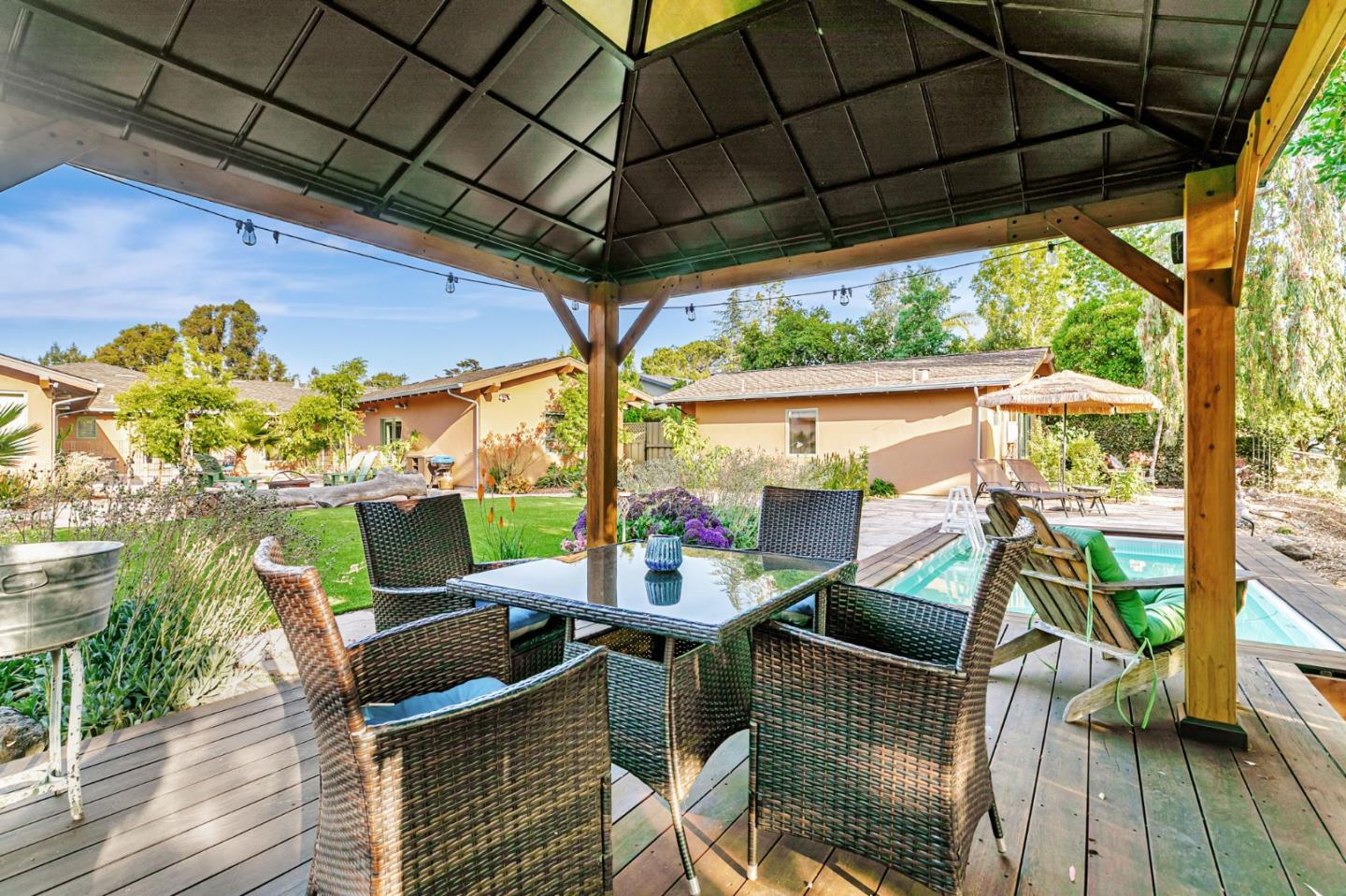 Detail Gallery Image 23 of 37 For 15393 via Caballero, Monte Sereno,  CA 95030 - 5 Beds | 4/1 Baths