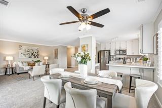 Detail Gallery Image 3 of 17 For 1234 Clinton St #C,  Redwood City,  CA 94061 - 2 Beds | 2 Baths