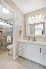 Detail Gallery Image 5 of 17 For 1234 Clinton St #C,  Redwood City,  CA 94061 - 2 Beds | 2 Baths