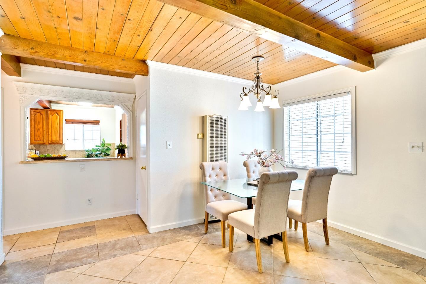 Detail Gallery Image 14 of 60 For 891 Lori Ave, Sunnyvale,  CA 94086 - 3 Beds | 2 Baths