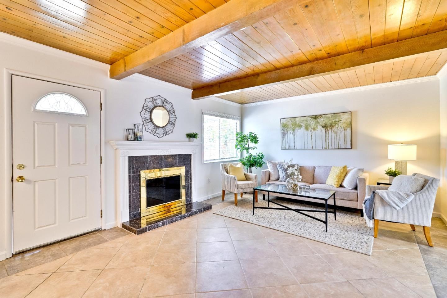 Detail Gallery Image 4 of 60 For 891 Lori Ave, Sunnyvale,  CA 94086 - 3 Beds | 2 Baths