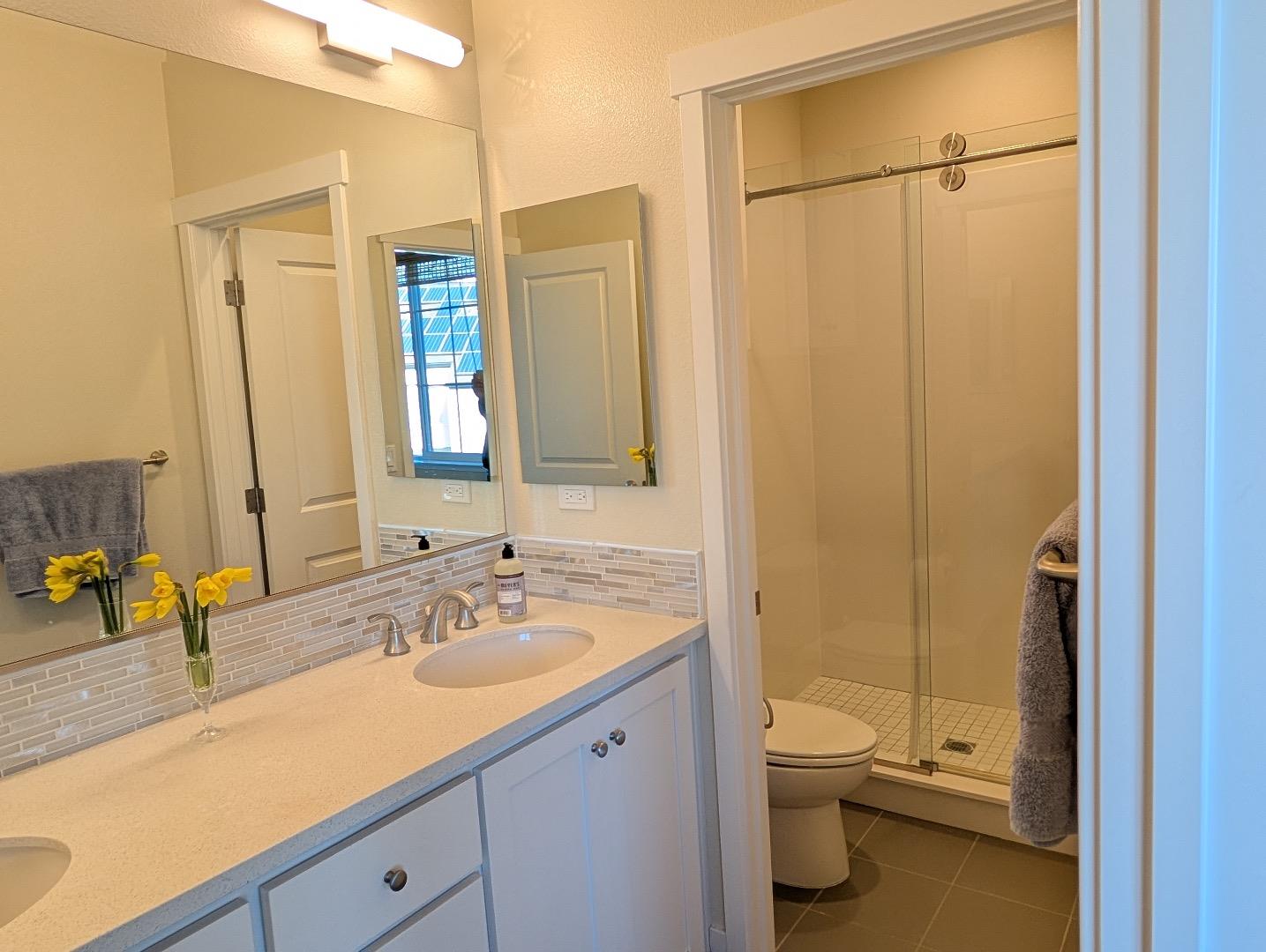 Detail Gallery Image 13 of 23 For 188 Jeffrey Ter, Sunnyvale,  CA 94086 - 4 Beds | 3/1 Baths