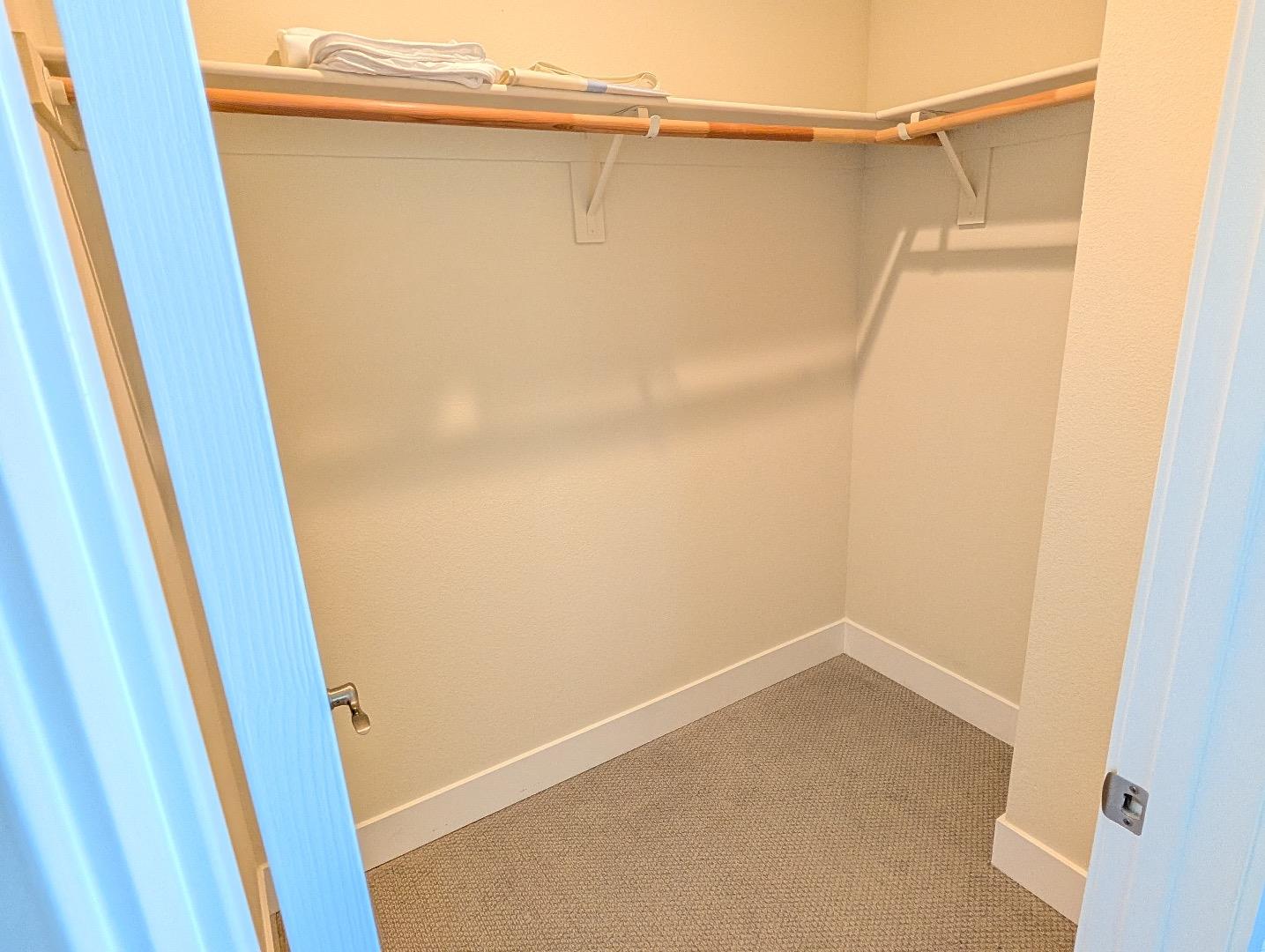 Detail Gallery Image 15 of 23 For 188 Jeffrey Ter, Sunnyvale,  CA 94086 - 4 Beds | 3/1 Baths
