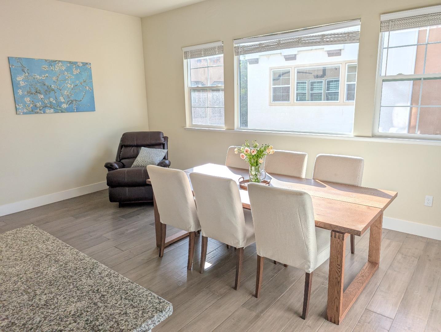 Detail Gallery Image 7 of 23 For 188 Jeffrey Ter, Sunnyvale,  CA 94086 - 4 Beds | 3/1 Baths