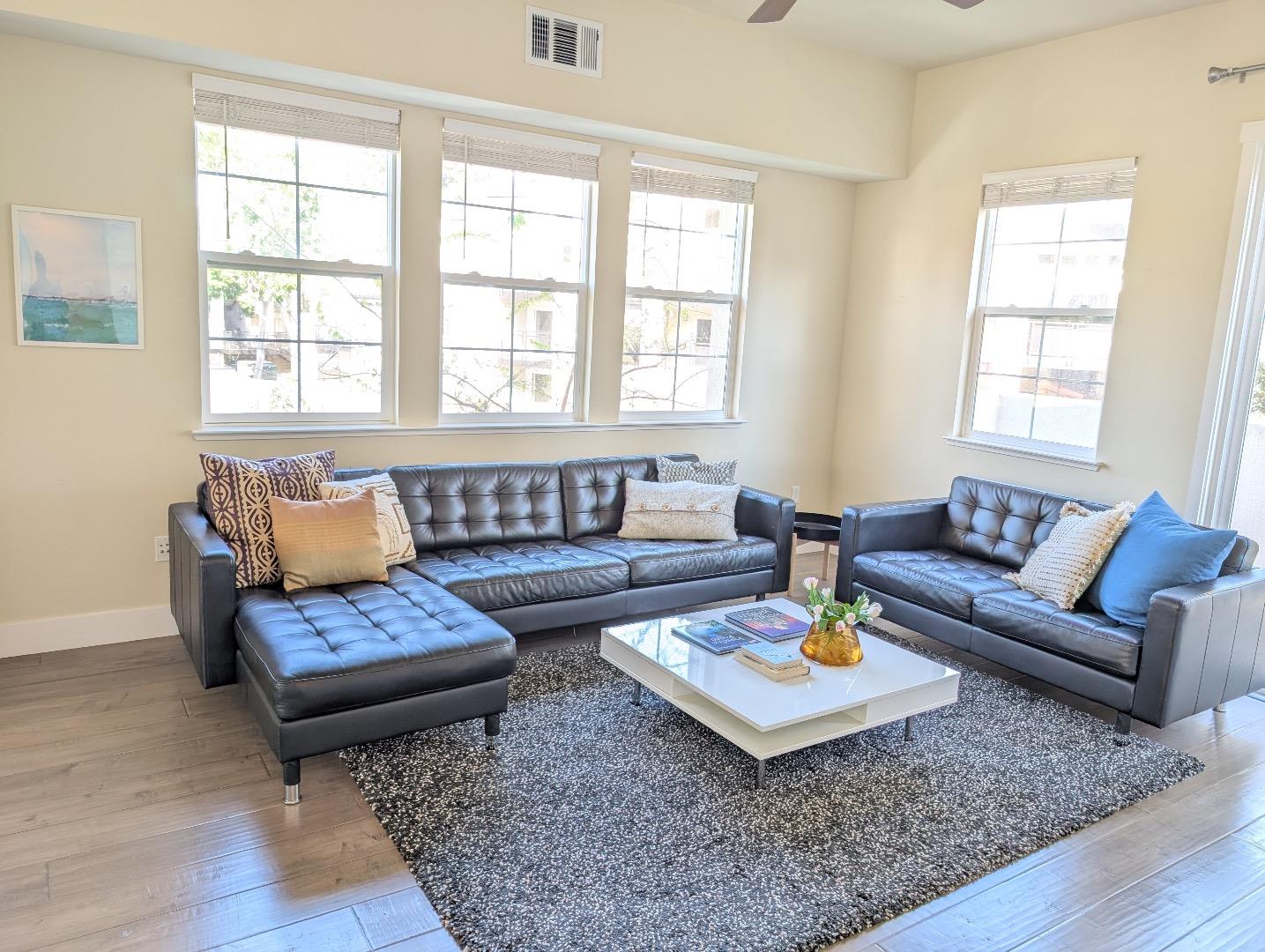 Detail Gallery Image 8 of 23 For 188 Jeffrey Ter, Sunnyvale,  CA 94086 - 4 Beds | 3/1 Baths