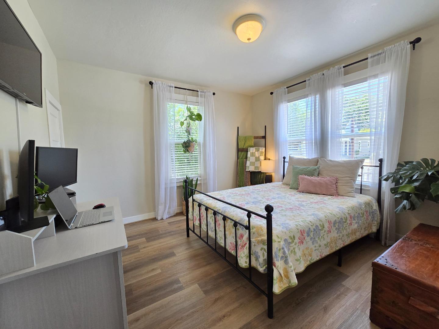 Detail Gallery Image 11 of 41 For 38 Monterey St, San Juan Bautista,  CA 95045 - 2 Beds | 1 Baths